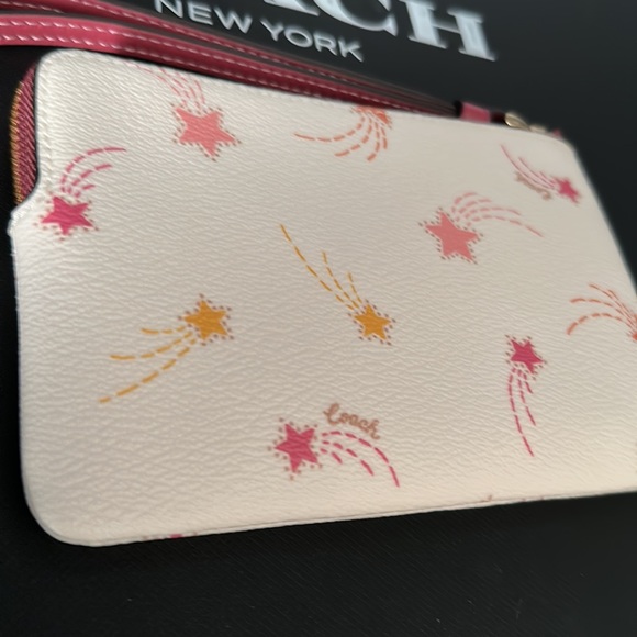 NWT Coach Chalk Leather Corner Zip Wristlet Shooting Star Night Sky Print cf335 - Picture 4 of 10